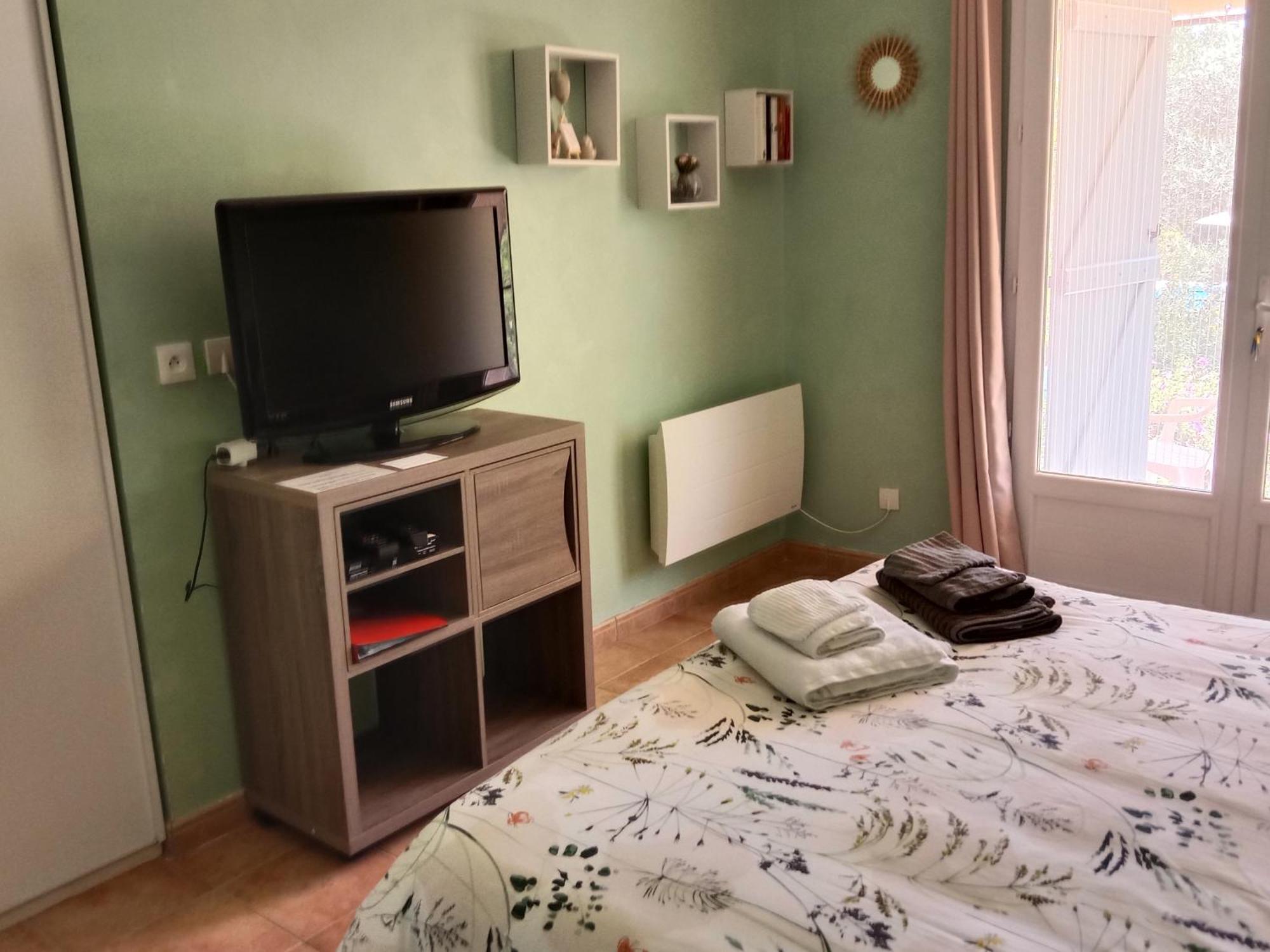 La Farigoulette Bed & Breakfast Lorgues Dış mekan fotoğraf